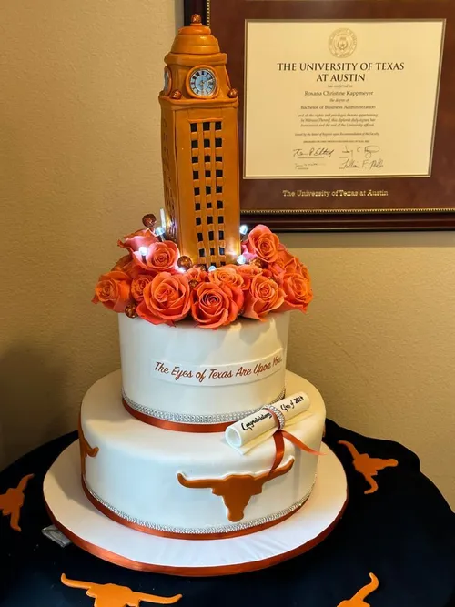 custom graduation cakes in Austin, TX